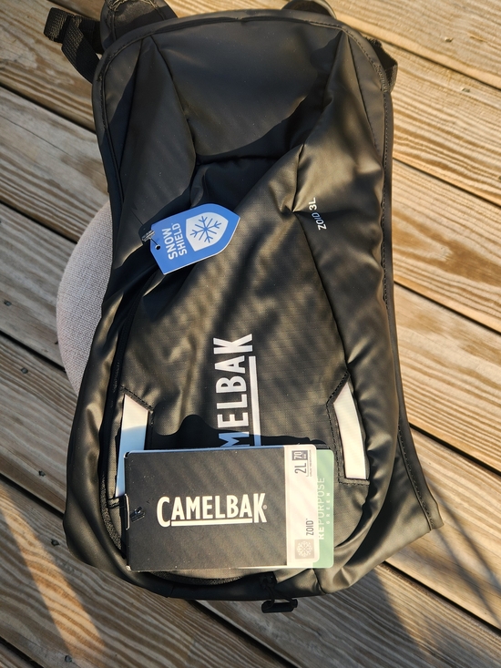 Camelbak Other - CamelBak Black Hydration Sling Bag for Men Or Women